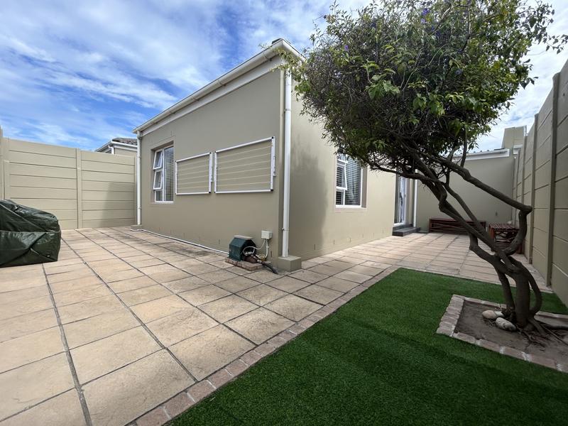 2 Bedroom Property for Sale in Costa Da Gama Western Cape
